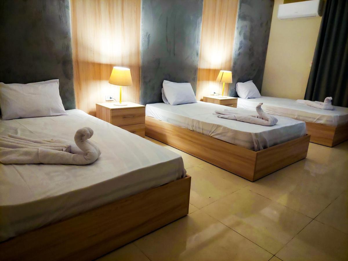 Jumeirah Pyramids View Inn Kafrat al Jabal Exterior photo
