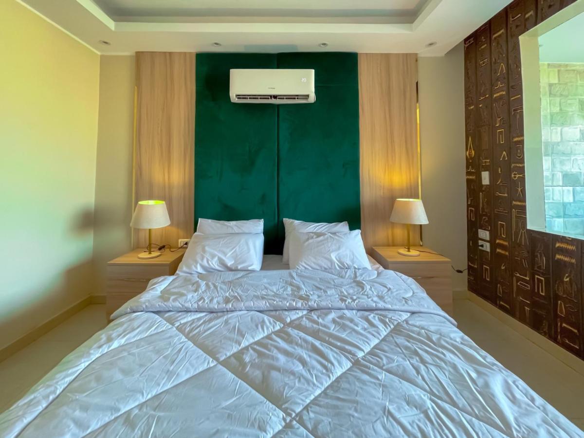 Jumeirah Pyramids View Inn Kafrat al Jabal Exterior photo