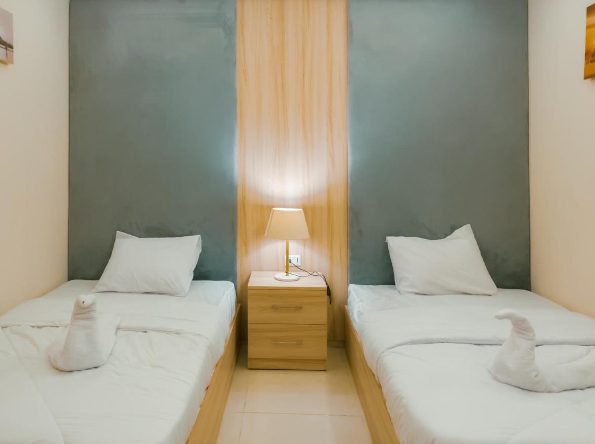 Jumeirah Pyramids View Inn Kafrat al Jabal Exterior photo