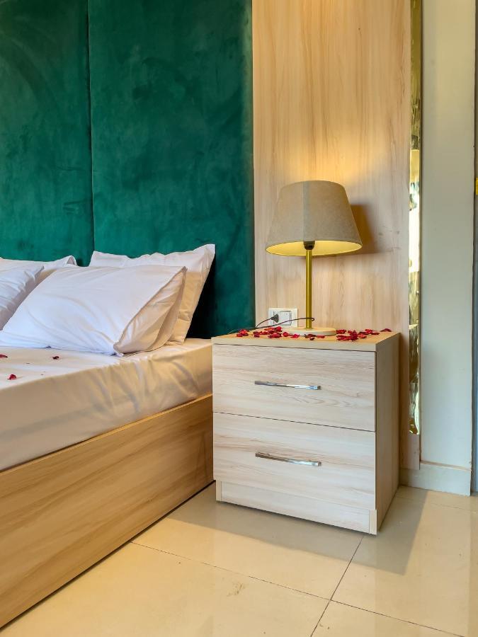 Jumeirah Pyramids View Inn Kafrat al Jabal Exterior photo