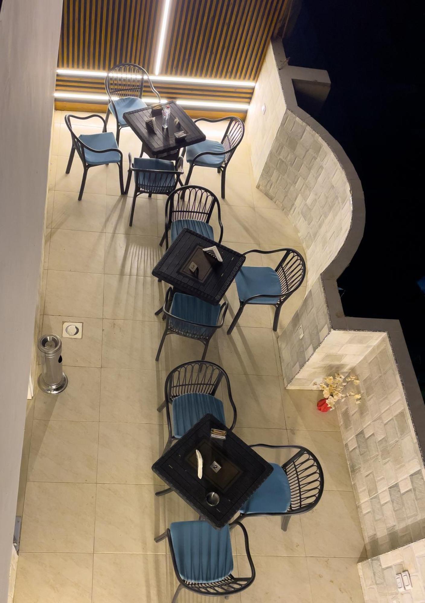 Jumeirah Pyramids View Inn Kafrat al Jabal Exterior photo